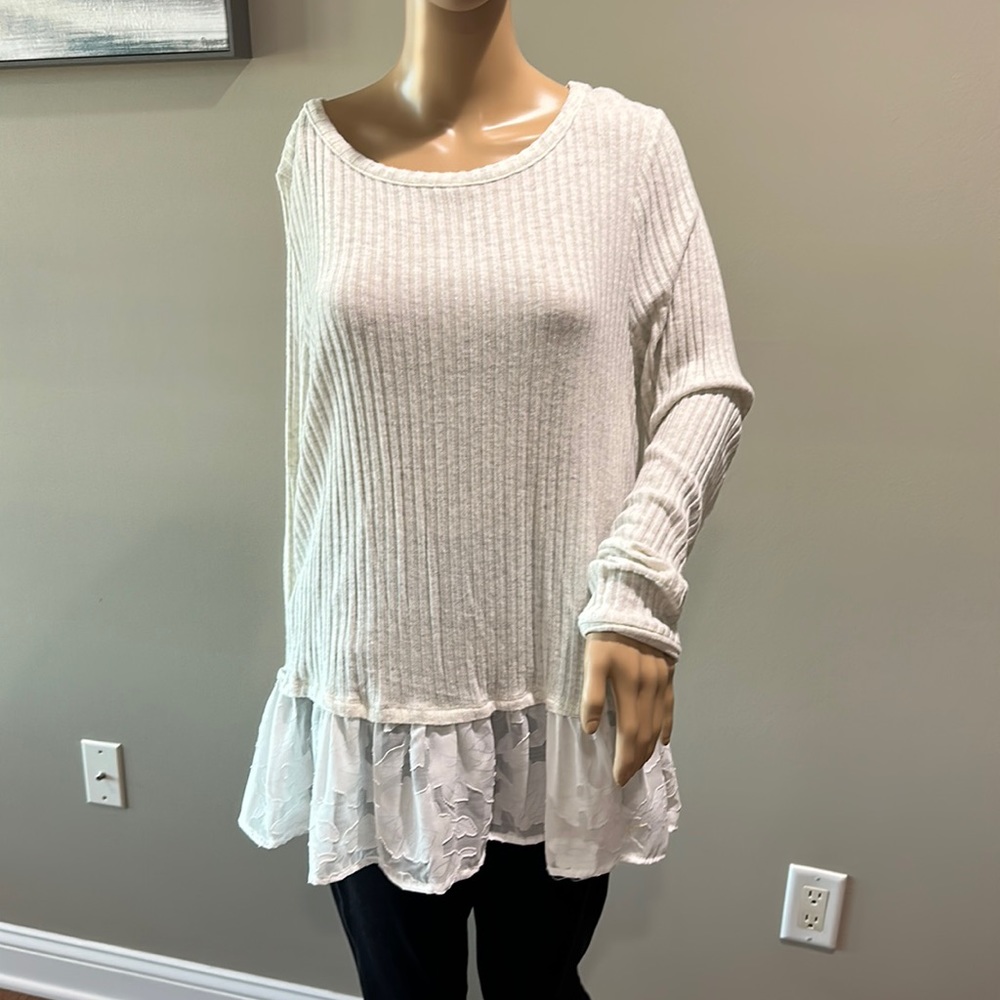 Anthropologie Eri & Ali cream ruffle long sleeve henley peplum jew with tags